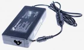 Medion Plug-in Transformer - Netzteil 90 Watt Abgerundete Bauform